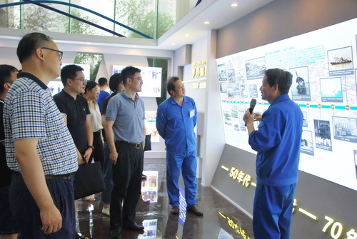 2022-7-9--市發(fā)改委譚主任調(diào)研--壓縮.jpg
