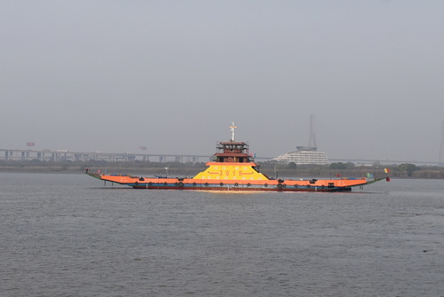 2022-12-12--鎮(zhèn)揚(yáng)汽渡下水--壓縮.JPG