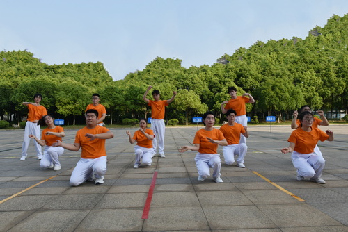 9 跳操-壓縮.jpg